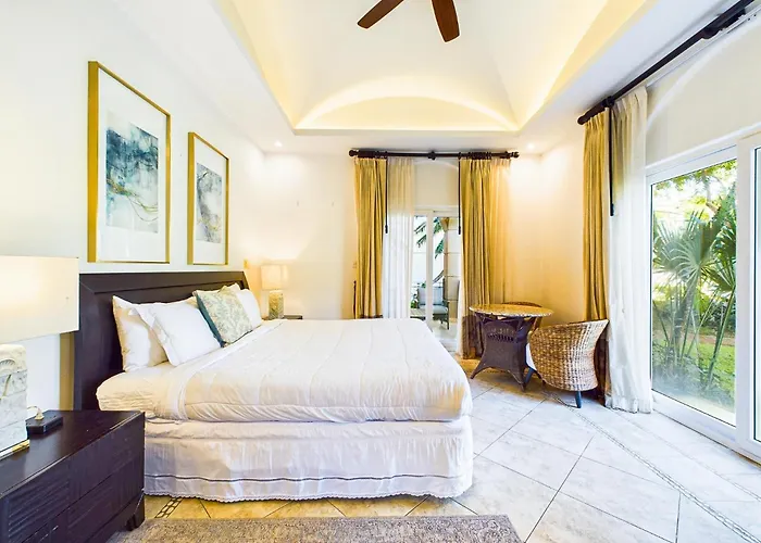 Matapalo 101- 3 Bedroom Poolside Luxury At